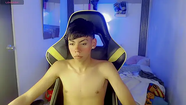 Liarr_ Pertunjukan Webcam