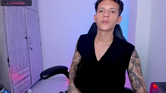 Chat XXX ao vivo de tylernova