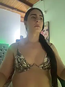 lola_diezn Webbikameraesitys
