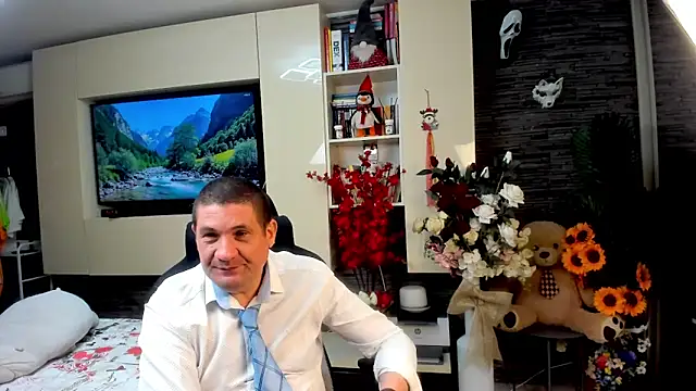 SpartacusDaddy48: διαδικτυακό σόου στην κάμερα