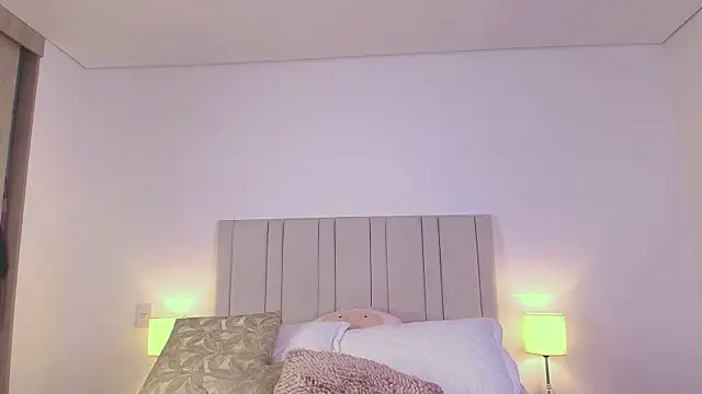 Anna-Lynn's Live XXX Chat