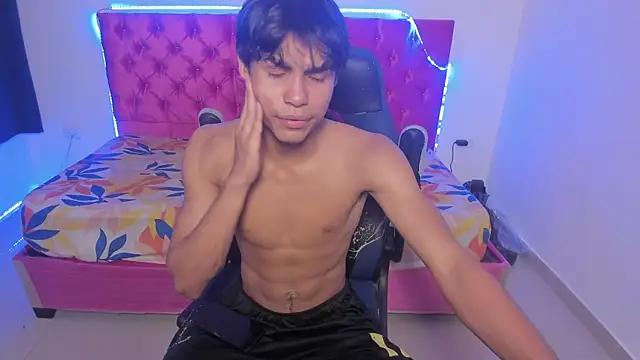 skinny_sam: διαδικτυακό σόου στην κάμερα