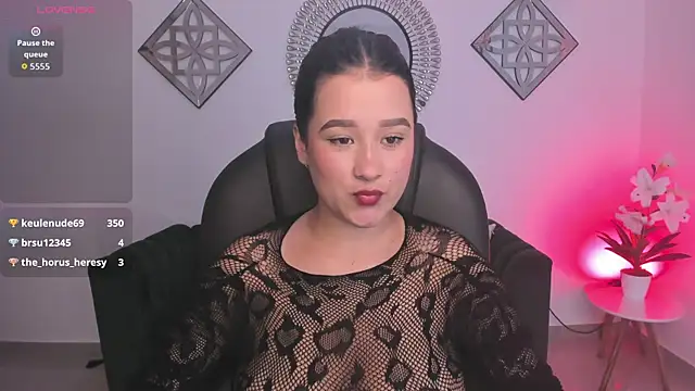 Chat XXX en directo de Emi_Roseth