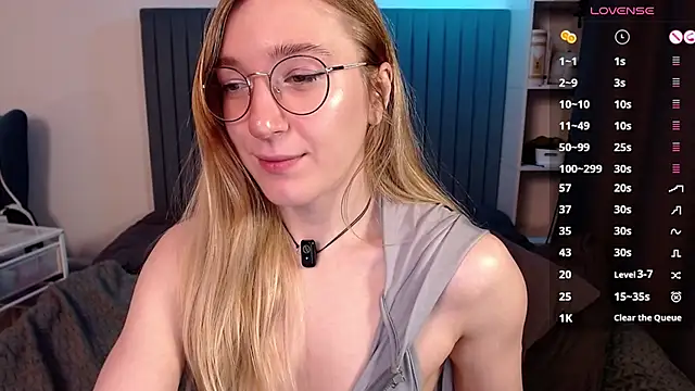 MissSquirtling Adlı Modelin Canlı XXX Sohbeti