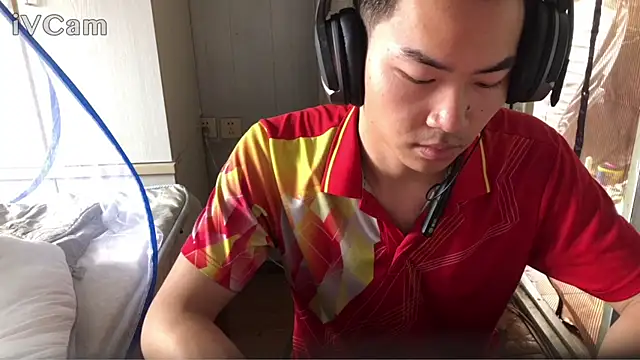 dyjdddttjのウェブカメラショー