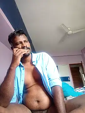ParamkeerthiのライブXXXチャット