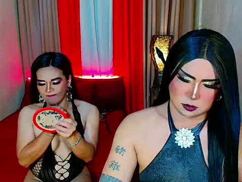 Incredible_Shemale Show in webcam
