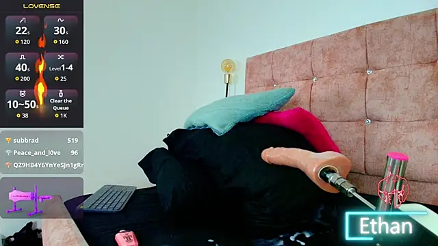 Ethan_Briggs_のウェブカメラショー