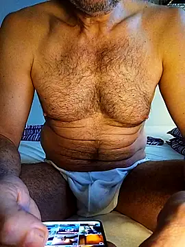 Show modela nipplegayfeet na web-kameri
