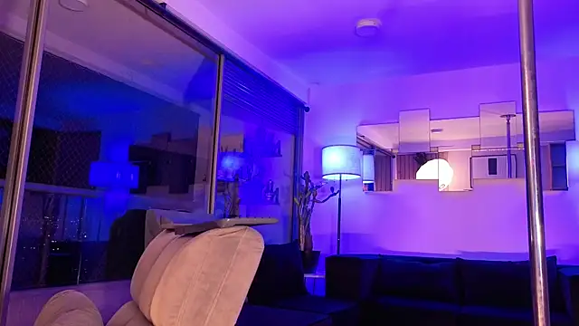 Živý XXX chat mandi4pole_