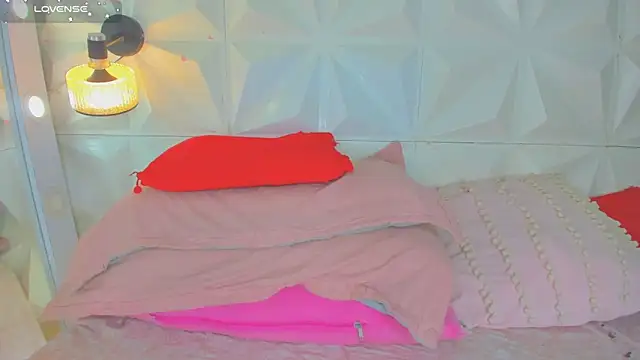 cute_latinaxxx 现场XXX聊天