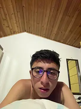 CamiRojas_boy Webcam-Show