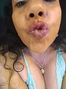 AlexaNovoa_ 网络视讯表演
