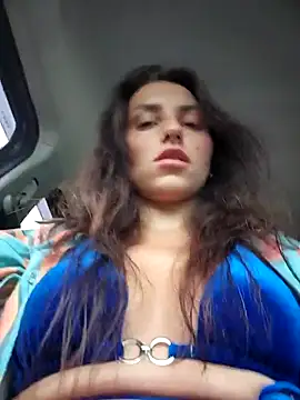 Izabella_Bella – Naživo chatovacia miestnosť
