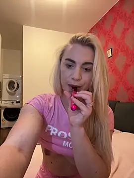 RuxyCatrina Chat XXX live