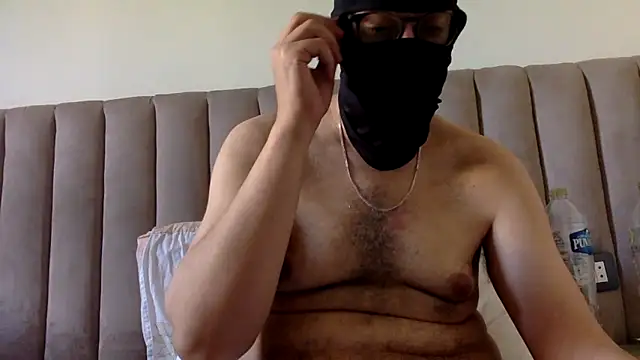 Chat +18 de CaiBull ao vivo