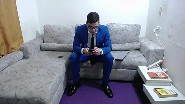 دردشة Victor_Maitland الجنسية المباشرة