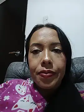 Chat +18 de MiaForever1 ao vivo