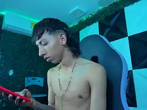 Chat XXX ao vivo de charly_joseph