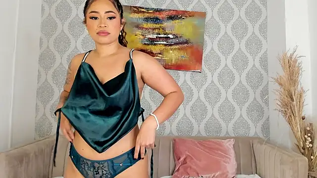 Nikki_Rousmel Webcamshow