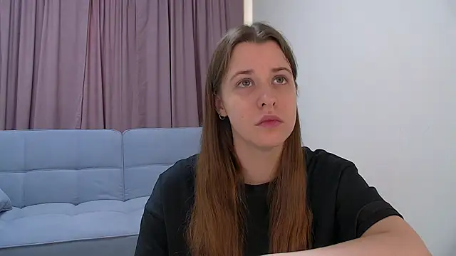 AgataAisit élő XXX-chatje