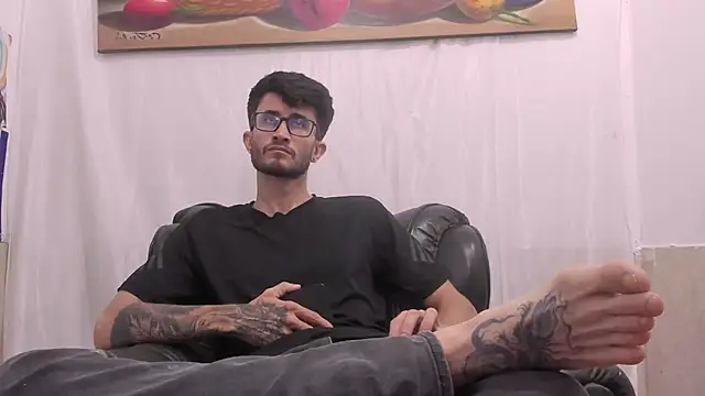 Loggan_donnelly's Live XXX Chat