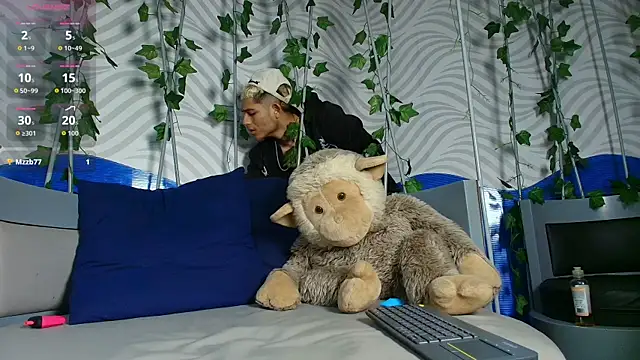 ItsZairen élő XXX-chatje
