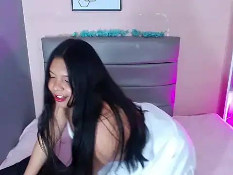 calma_ramseyrs707 Adlı Modelin Canlı XXX Sohbeti