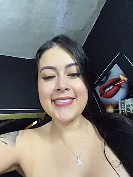 CrisMarulanda's Live XXX Chat