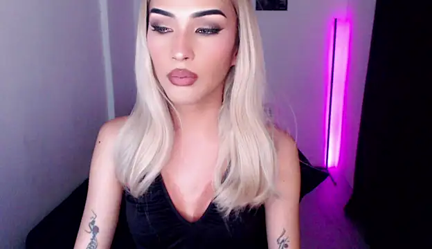 Alicegreenexx Adlı Modelin Web Kamerası Şovu