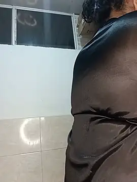 Emily_Rouse23 Live XXX-Chat