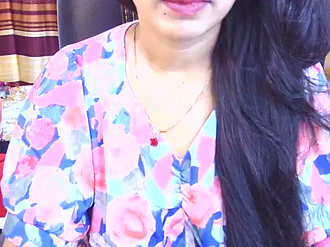 Noor_Zarin Show Webcam
