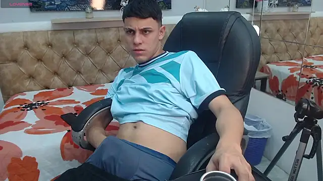 Ethanx18_ webcam show