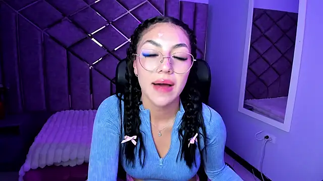 Poly_Sasha_ Live XXX Chat