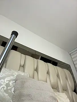 Živý XXX chat ALISSON_FOXXX1