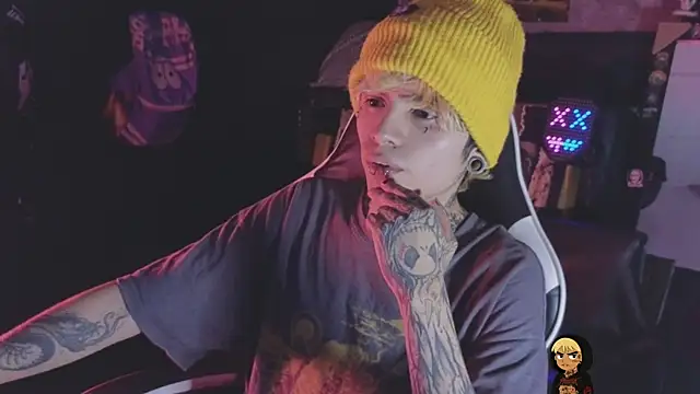 AcidMilo Live XXX-chat
