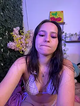 Eymmy_24's Live XXX Chat
