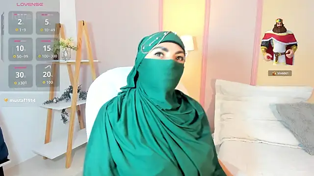 _naylaa_'s Webcam Show