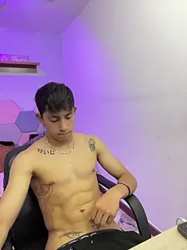 Chat XXX ao vivo de Kei_23