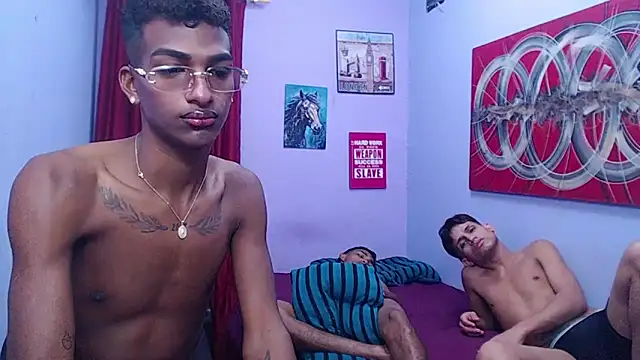 black_twinks: вебкам-шоу