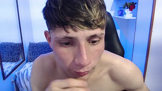 Yao_23 Webcam Show