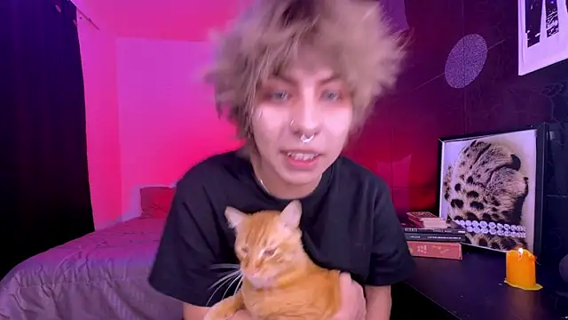 Chat +18 de Aronn_44 ao vivo