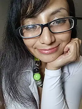 LucyCherry69 Adlı Modelin Web Kamerası Şovu