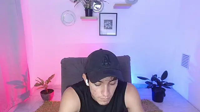 dante_18cm_'s Live XXX Chat