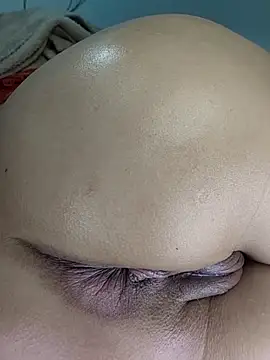 Chat XXX en directo de estrella_tasty