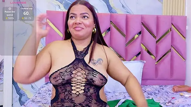 Rizantella Adlı Modelin Canlı XXX Sohbeti