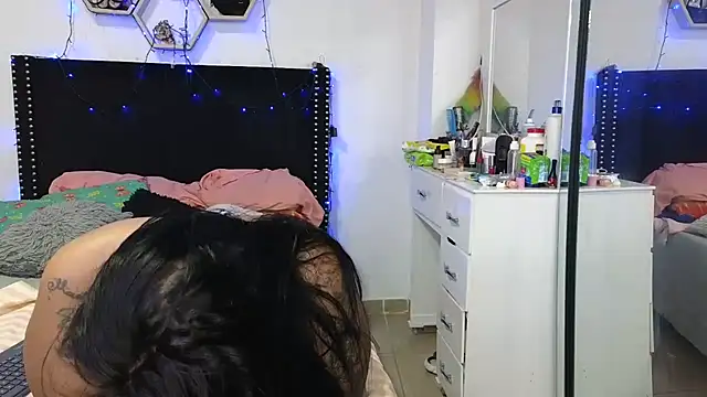 Živý XXX chat charlotte_077