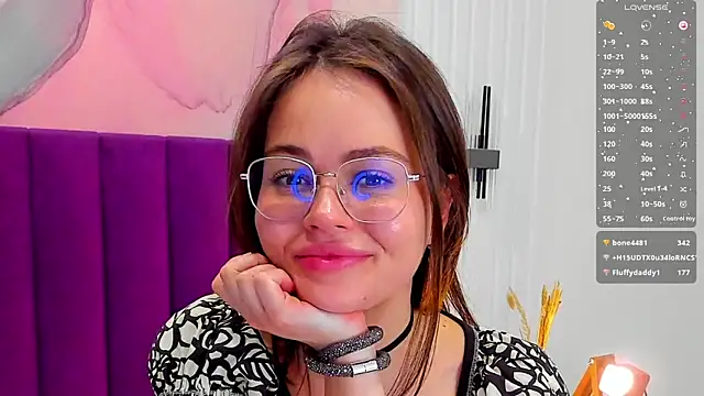 Chat XXX en directo de Kelly_Cuutie