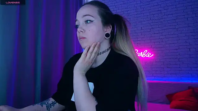 -Stacyy- Adlı Modelin Canlı XXX Sohbeti