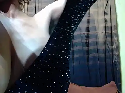 HotSexyCindy Adlı Modelin Web Kamerası Şovu